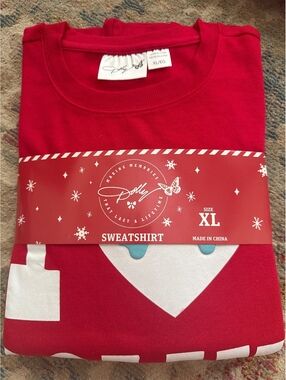 Red XL Dolly Parton I Love Dolly Christmas Sweatshirt